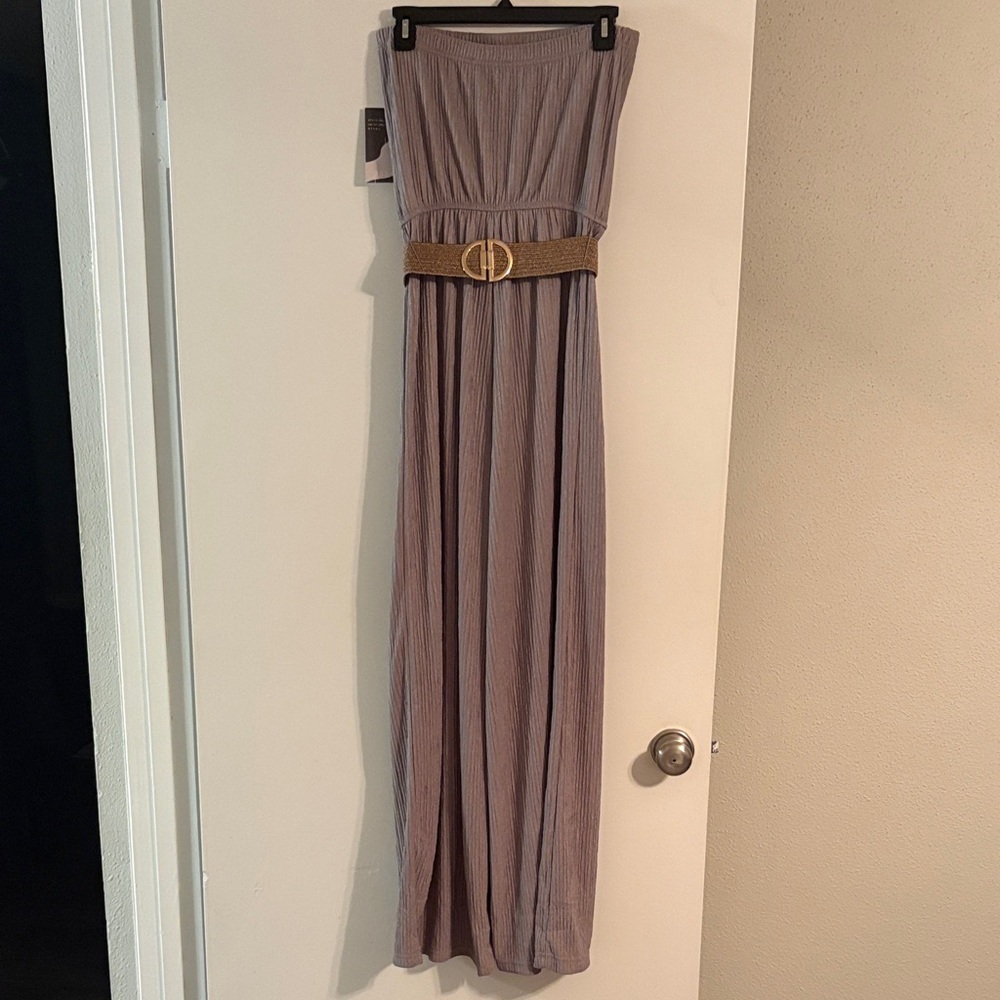 Elegant Strapless Maxi Dress with Belt